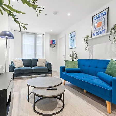 2 Bedr 2 Bath Balcony Lux Digbeth Roof Gardn *